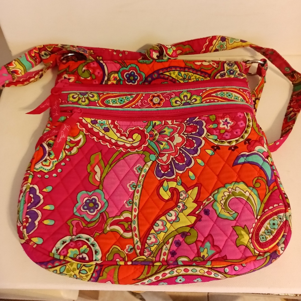Vera Bradley Paisley flower crossbody medium purse